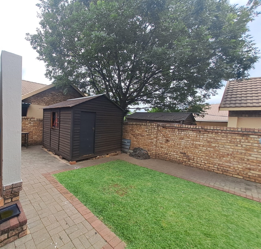 3 Bedroom Property for Sale in Waterval East North West